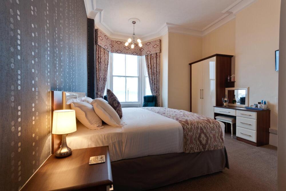 Lauriston & Lawton Court Hotel ランディドノー エクステリア 写真